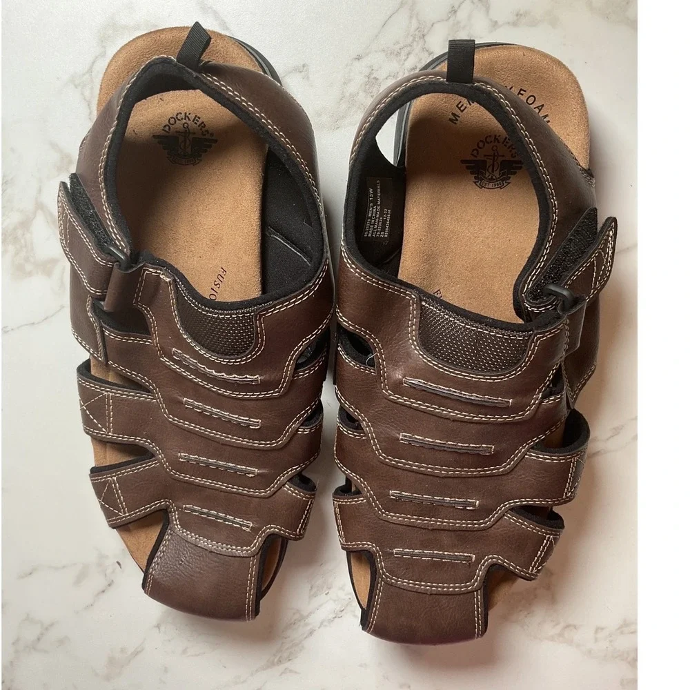 Dockers Fisherman Sandals Mens 13W Brown Memory Foam Closed Toe 90-21379